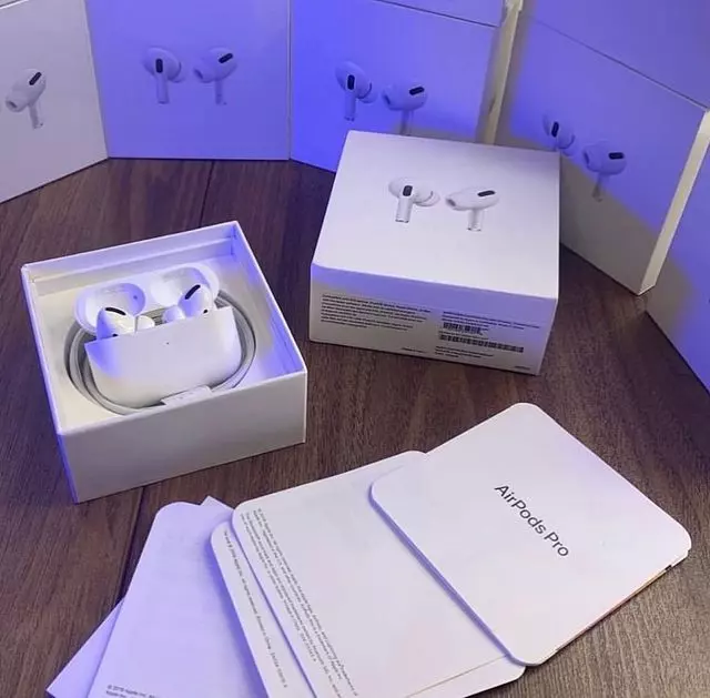 AirPods Pro c шумоподавлением