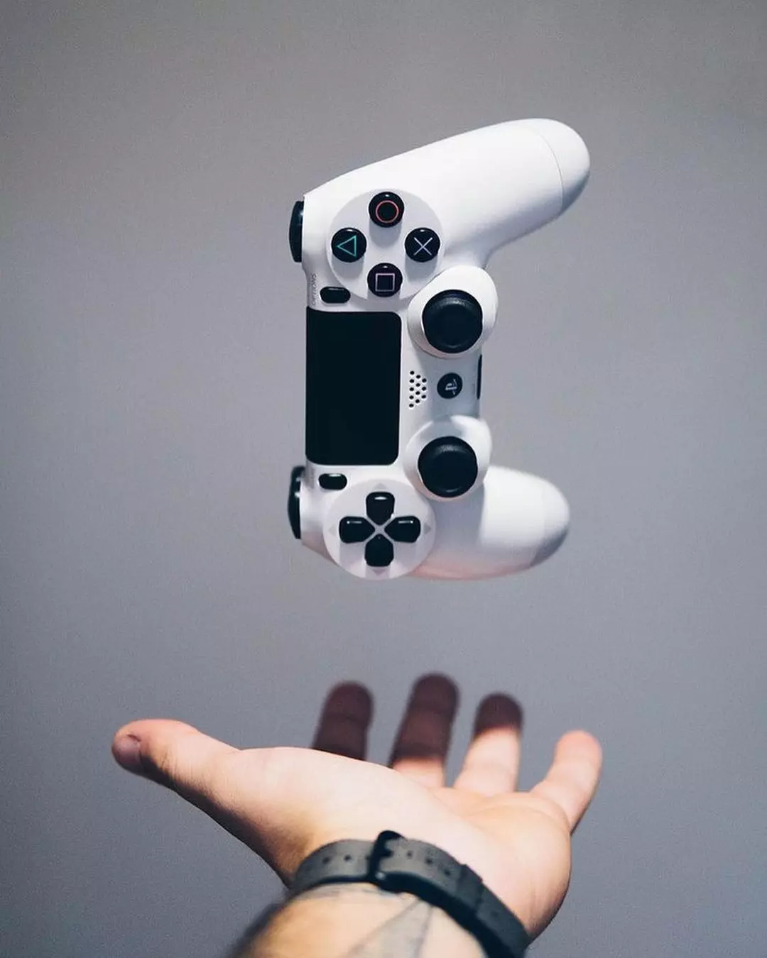 Джойстик на PS4
(Разные цвета)